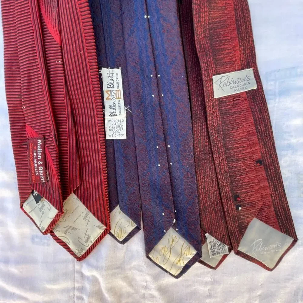 Vintage Mullen Bluett/Robinson’s silk ties ￼
